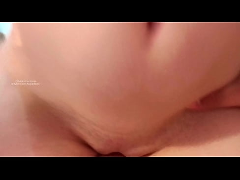 ❤️ Nire ahizparen gelan lo egiten eta horrela esnatu nintzen Porno ederra %eu.91sesex101.topan
