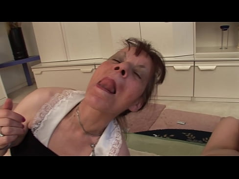 ❤️ Bi amona eta aitona batek hirukotea dute Porno ederra %eu.91sesex101.topan