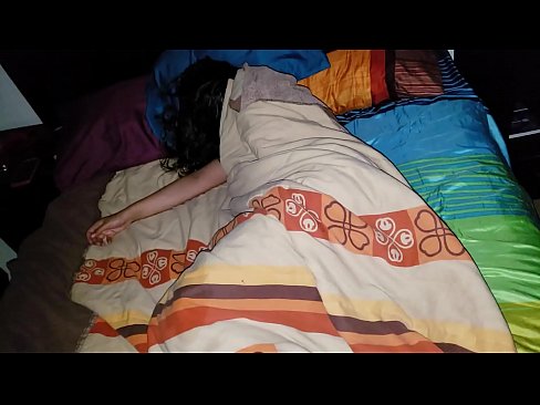 ❤️ Semeordea bere amaorde gazteari errieta egiten dio lo egiten duen bitartean. Porno ederra %eu.91sesex101.topan